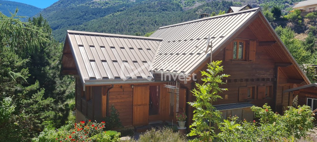 Chalet in Les Vigneaux, Provence-Alpes-Côte d'Azur, France 1 - 18348787
