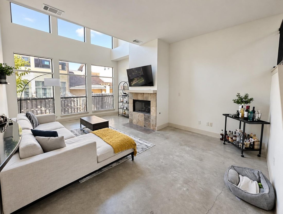 Condo in Austin, Texas, United States 2 - 18988476