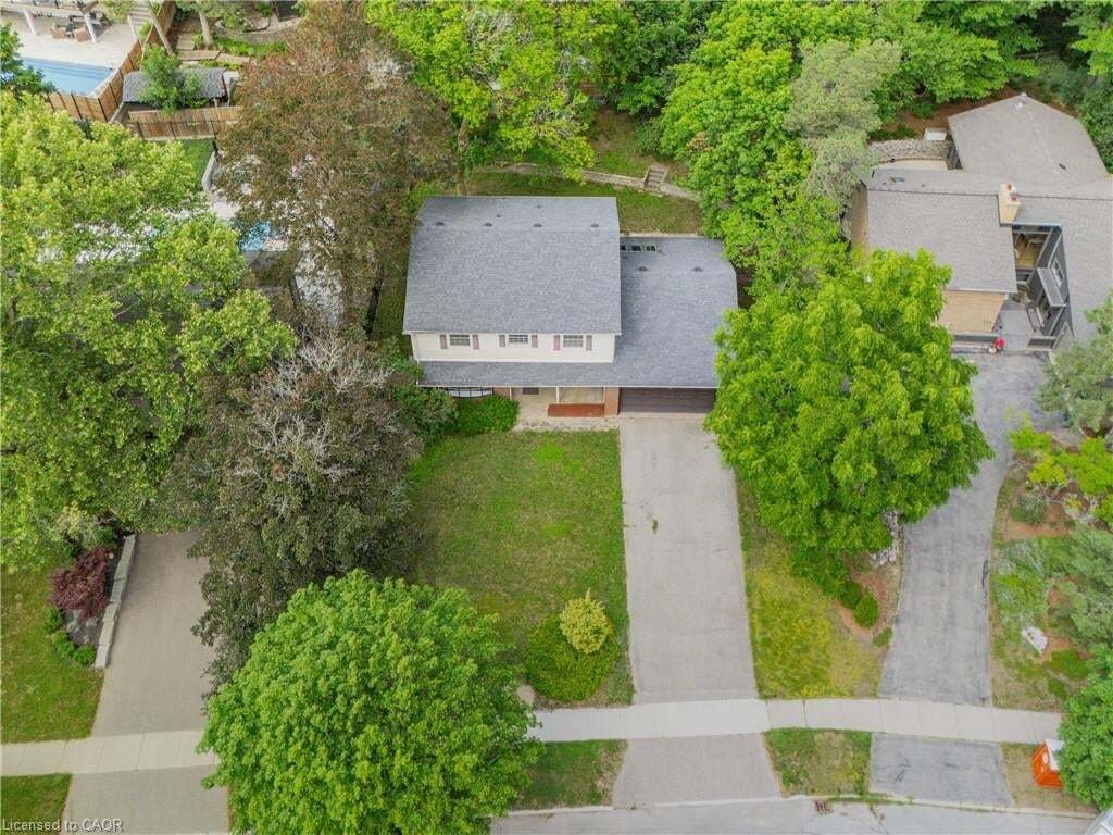 House in Waterloo, Ontario, Canada 2 - 18989537