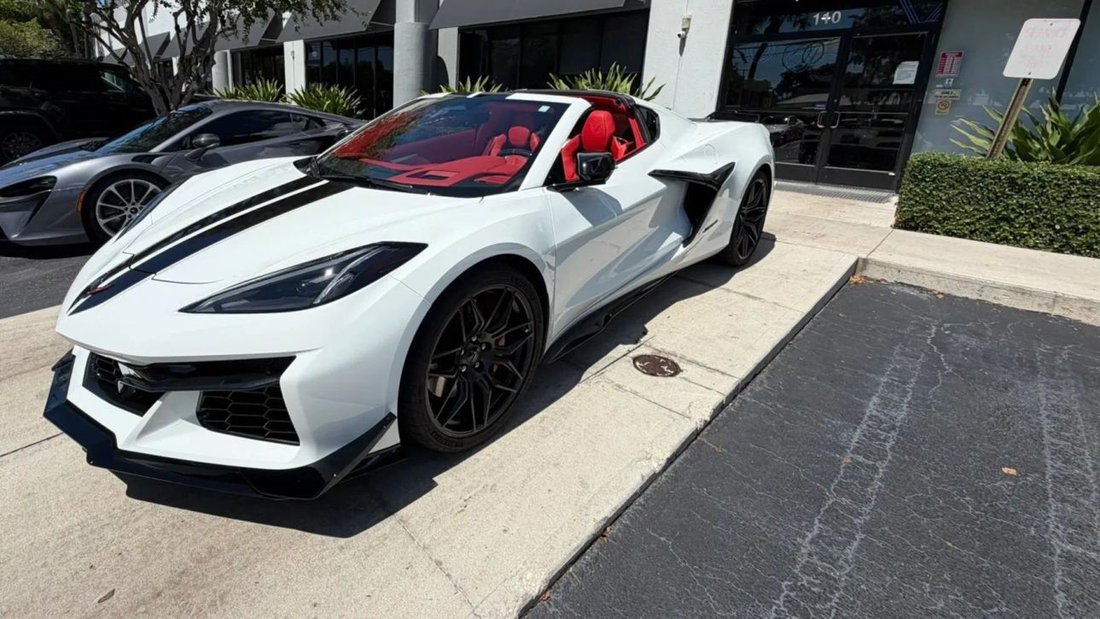 Coupe in Boynton Beach, FL, United States 1 - 18990093