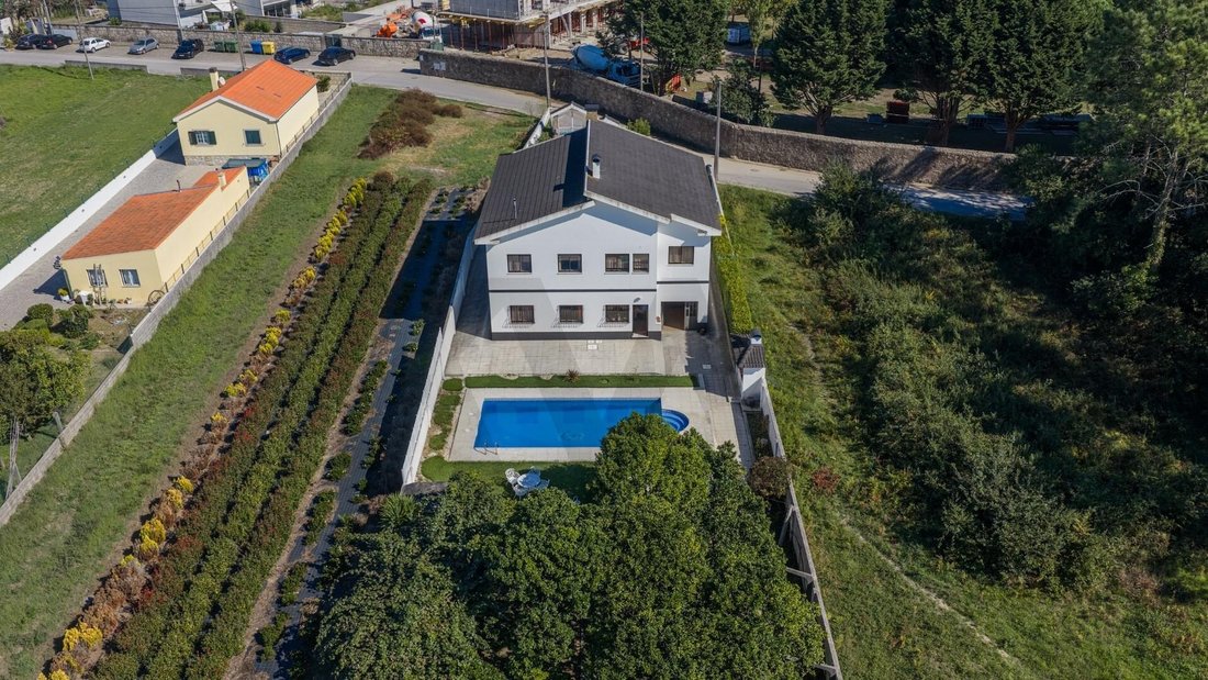 Townhouse in Vila Praia de Ancora, Viana do Castelo District, Portugal 1 - 18991013