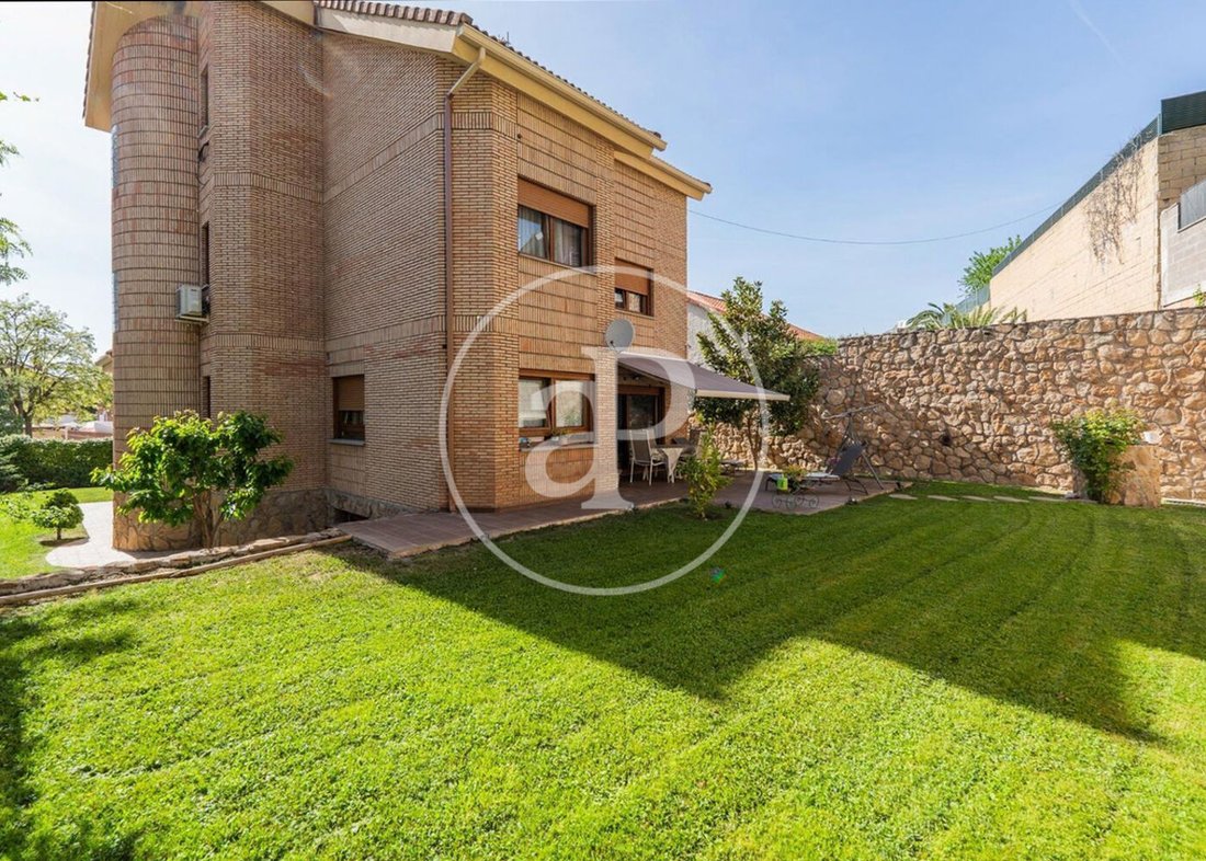 Villa in Cobena, Comunidad de Madrid, Spain 5 - 18991411