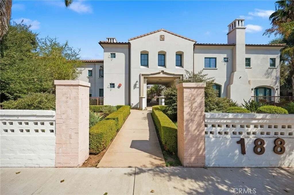 Townhouse in Altadena, California, United States 1 - 18990953
