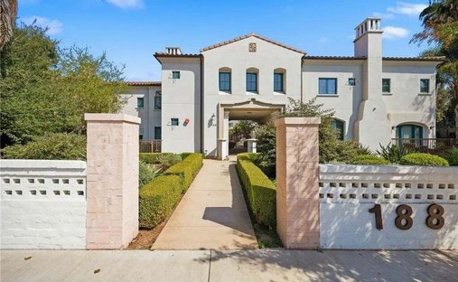 Townhouse in Altadena, California, United States 1