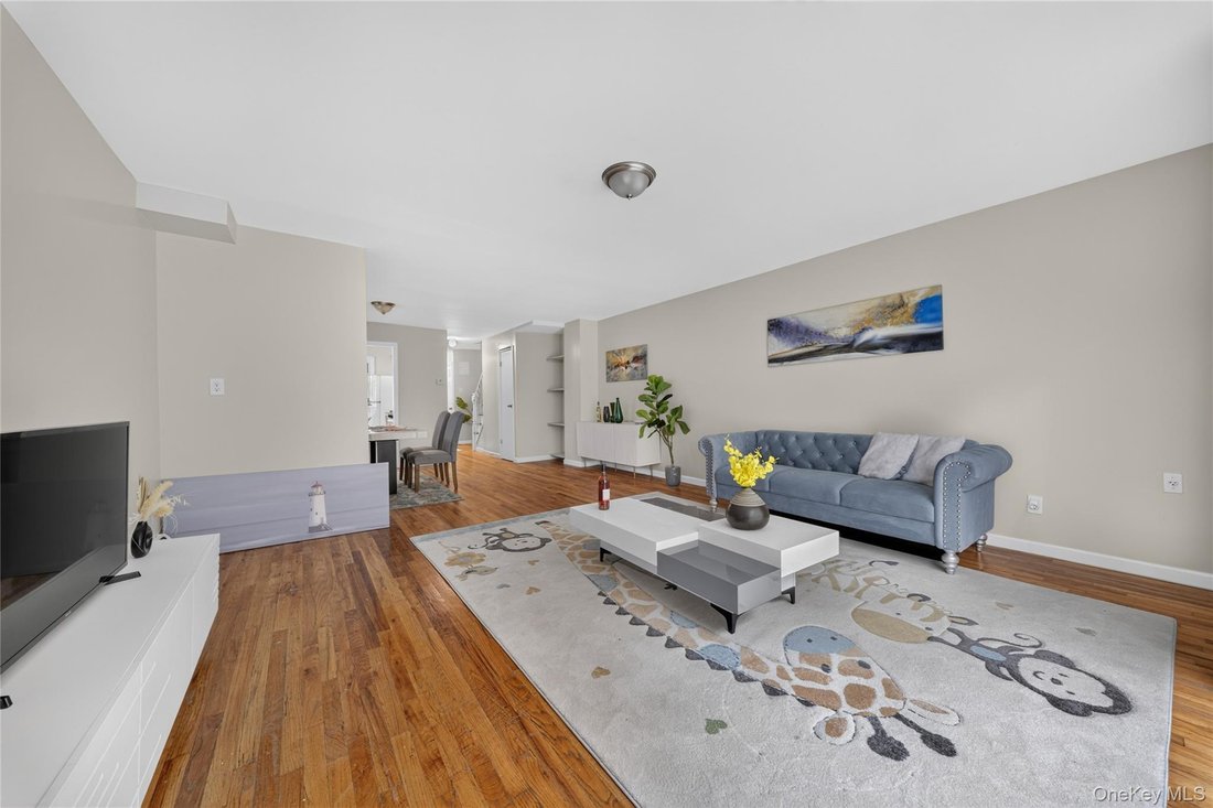 House in New York, New York, United States 4 - 18990990