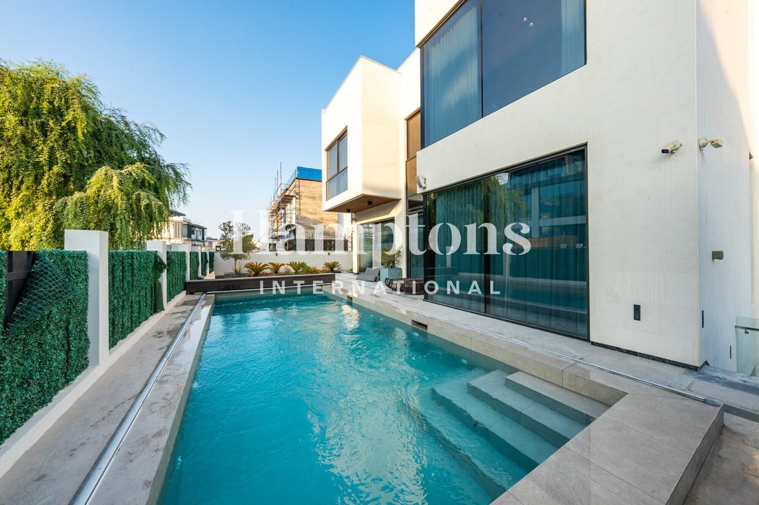 Villa in Hadaeq Sheikh Mohammed Bin Rashid, Dubai, United Arab Emirates 2 - 18990875