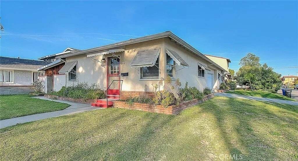 Temple City, California, United States 4 - 18990888