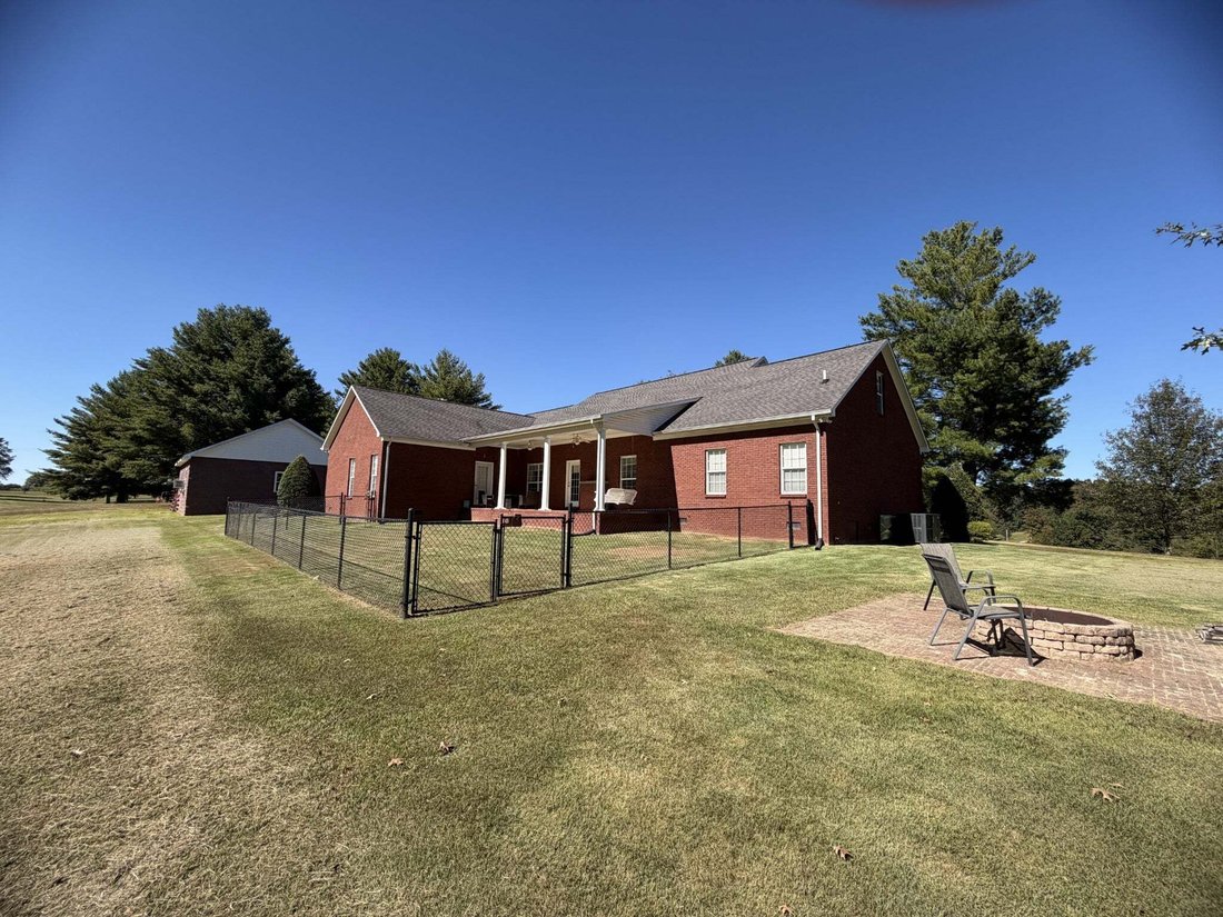 House in Lawrenceburg, Tennessee, United States 3 - 18990801