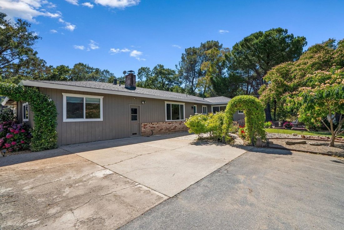 House in Gilroy, California, United States 5 - 18990896