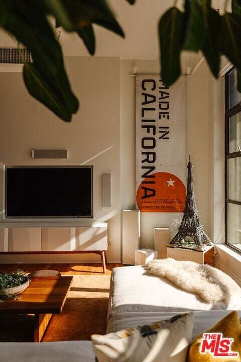 Condo in Los Angeles, California, United States 2 - 18990972