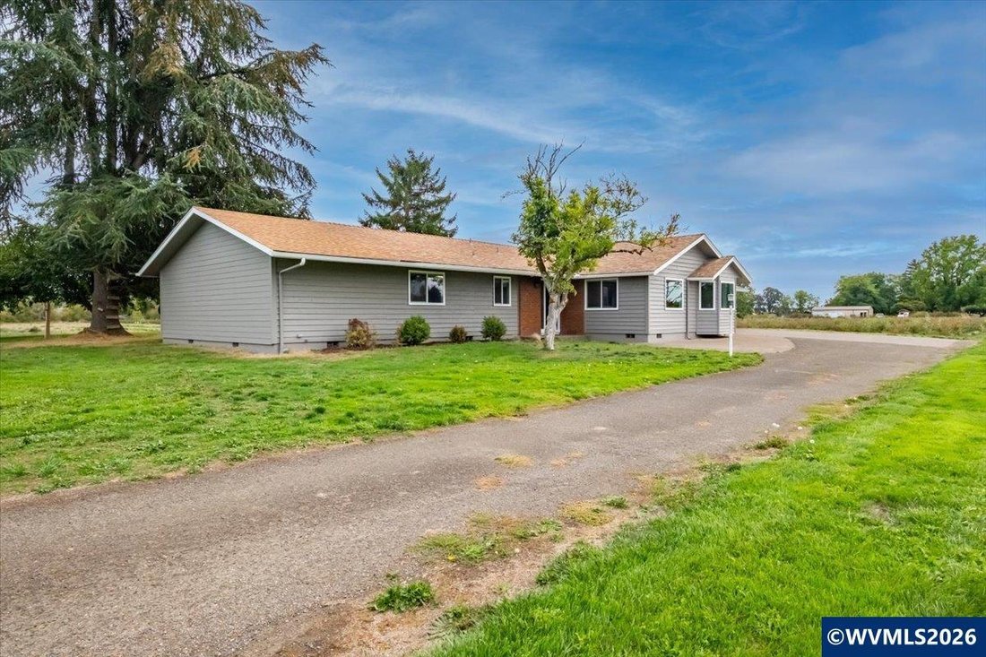 House in Albany, Oregon, United States 1 - 18990936