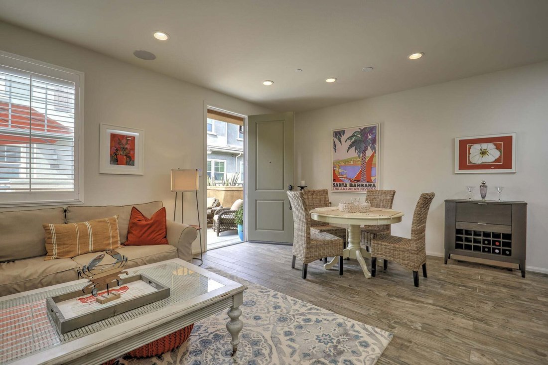 Condo in Goleta, California, United States 2 - 18990784