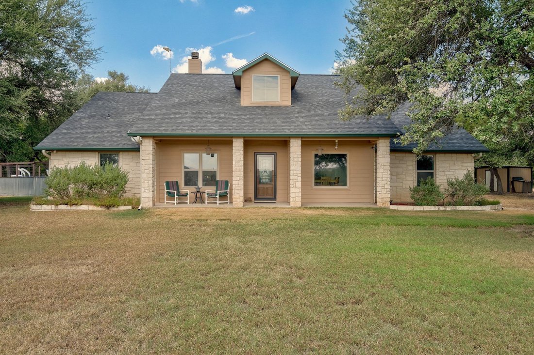 House in Florence, Texas, United States 2 - 18991094