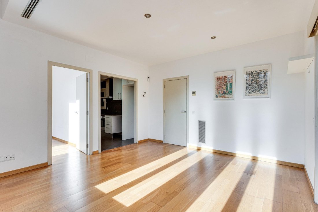 Apartment in Eixample, Barcelona, Spain 4 - 18991299
