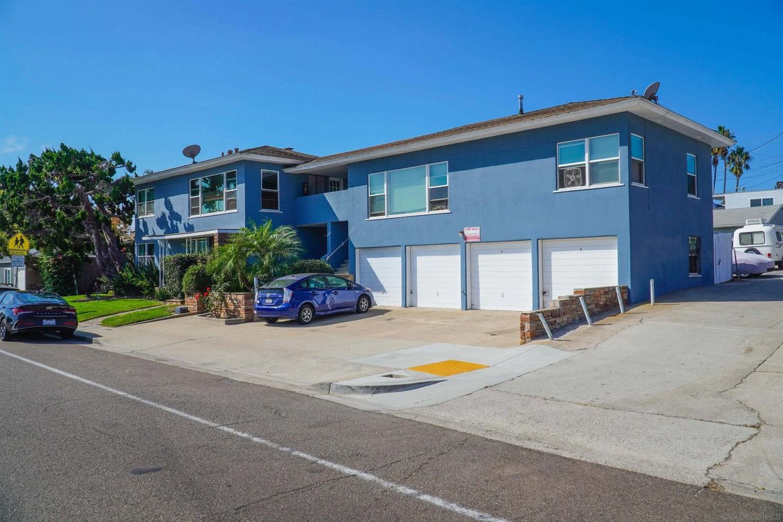San Diego, California, United States 1 - 18990880