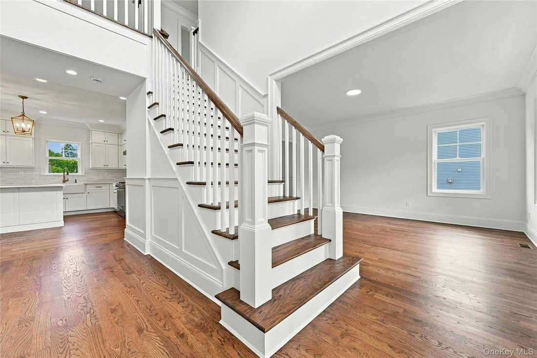 House in East Northport, New York, United States 3 - 18990983