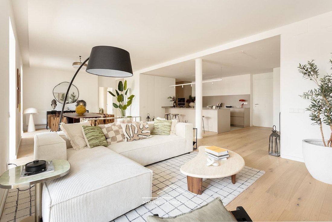 Apartment in Eixample, Barcelona, Spain 1 - 18991185