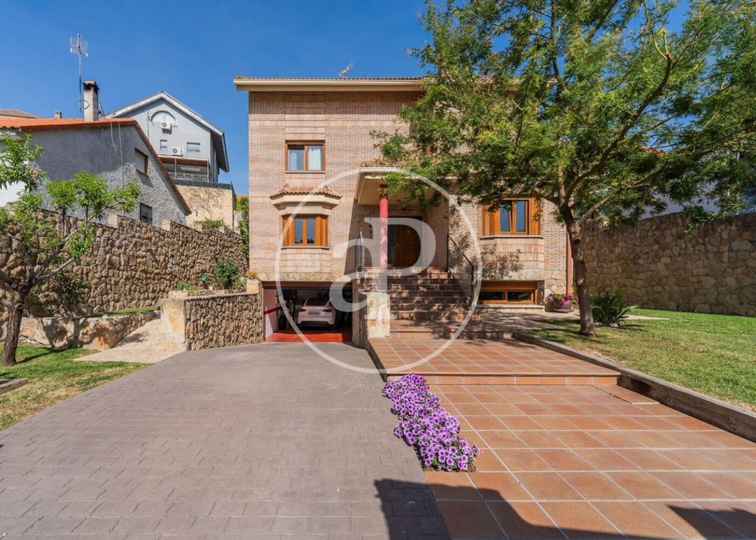 Villa in Cobena, Comunidad de Madrid, Spain 1 - 18991411