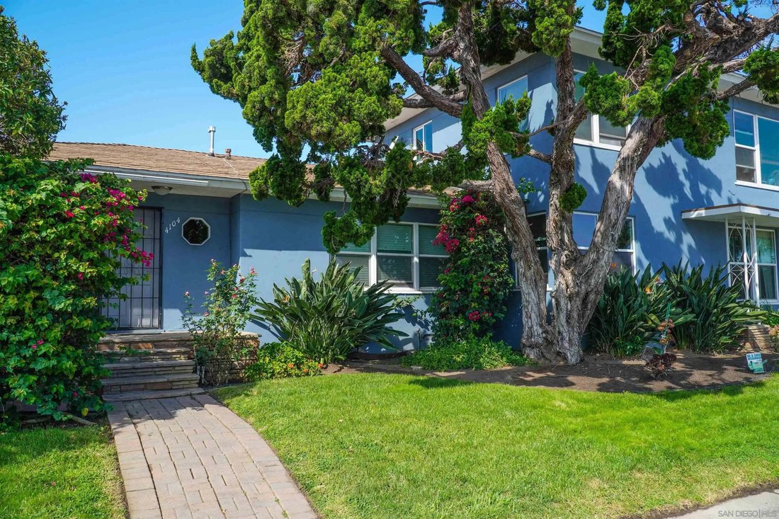 San Diego, California, United States 4 - 18990880