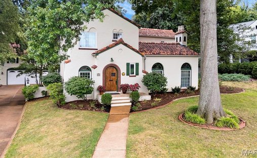 House in Webster Groves, Missouri, United States 1