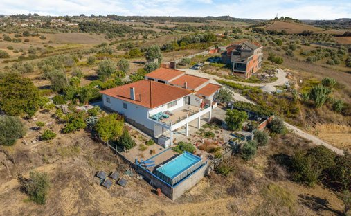 Country House in Mocarria, Santarem District, Portugal 1