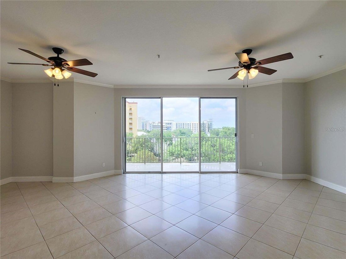 Condo in St. Petersburg, Florida, United States 4 - 18991086