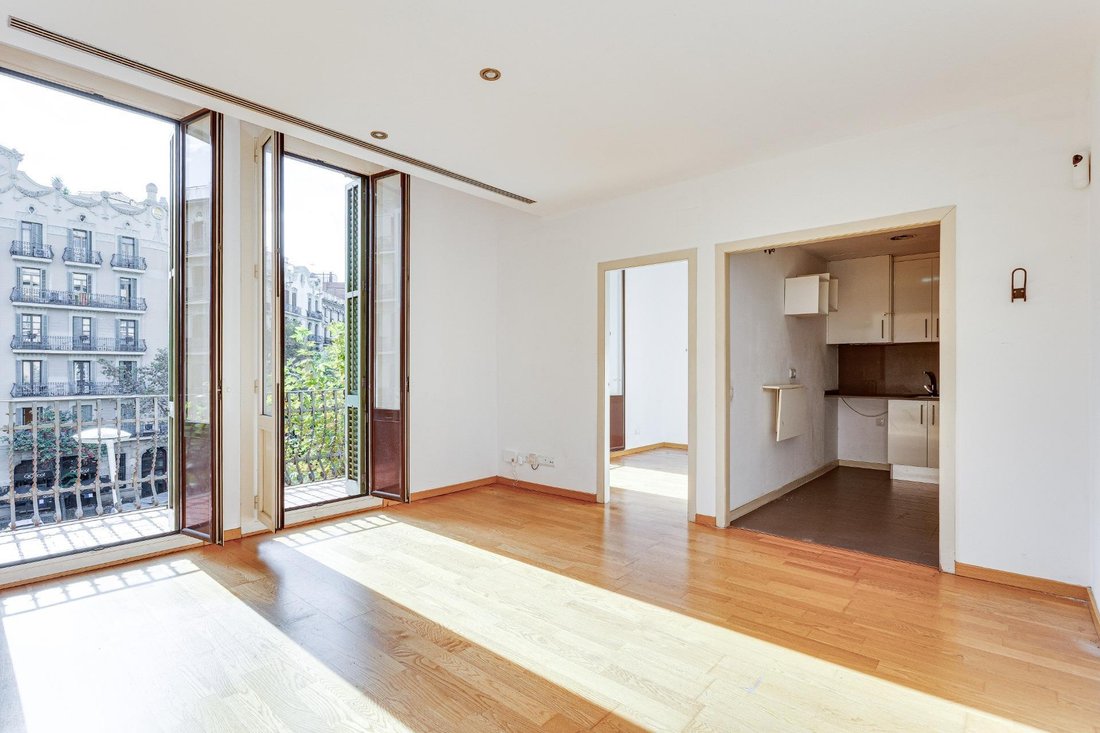 Apartment in Eixample, Barcelona, Spain 2 - 18991299