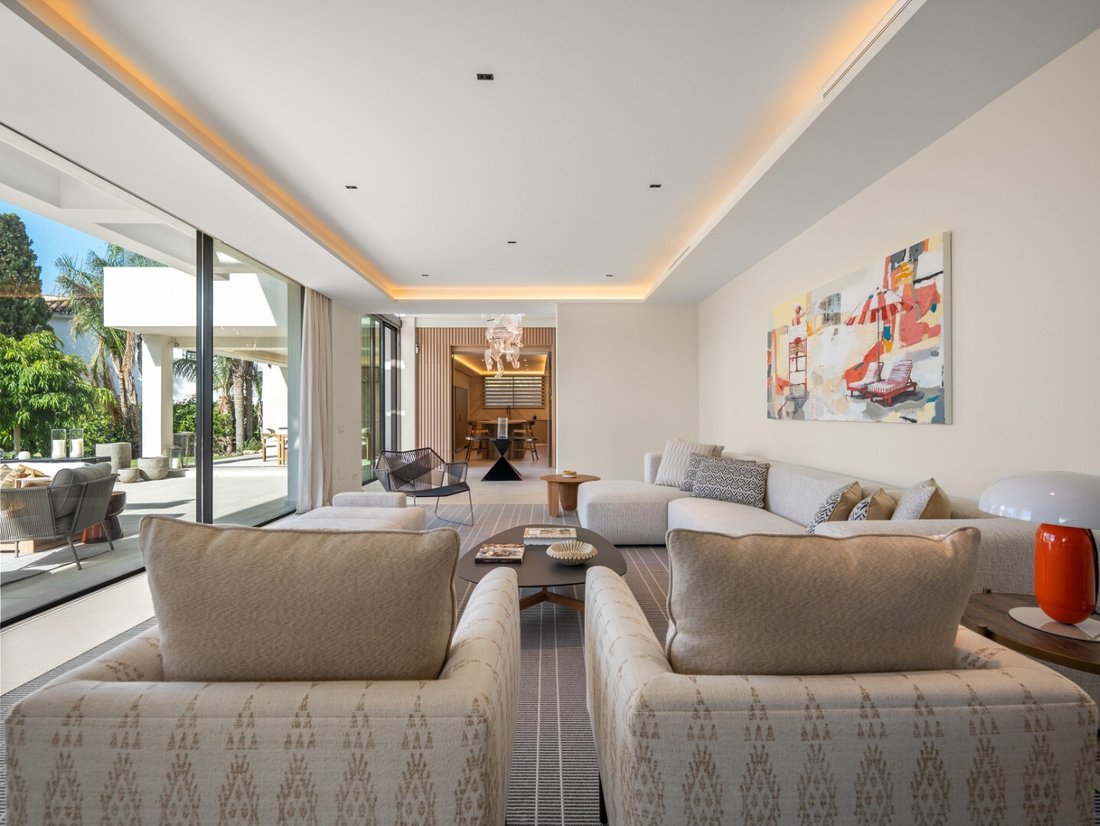 Villa in Marbella, Andalusia, Spain 5 - 18990833
