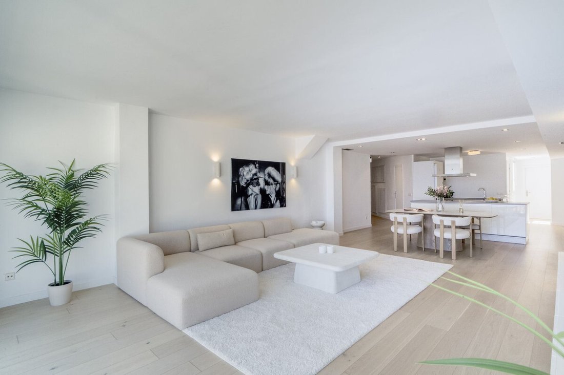 Apartment in Puerto Banus, Marbella, Spain 4 - 18991397