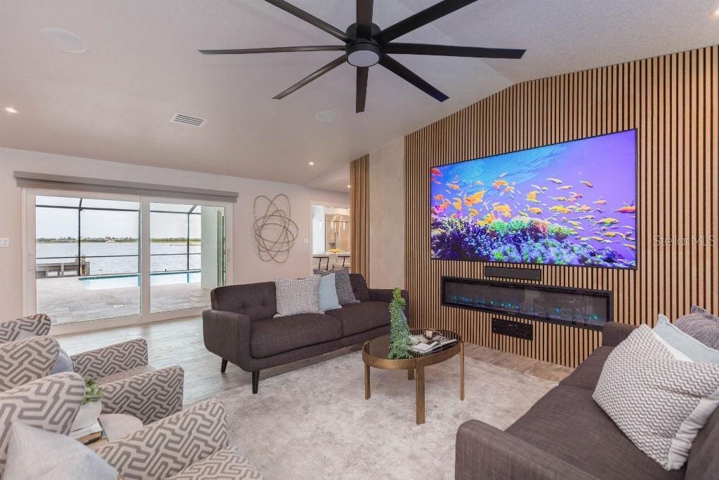 House in Largo, Florida, United States 4 - 18494475