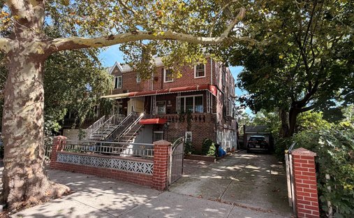 House in New York, New York, United States 1