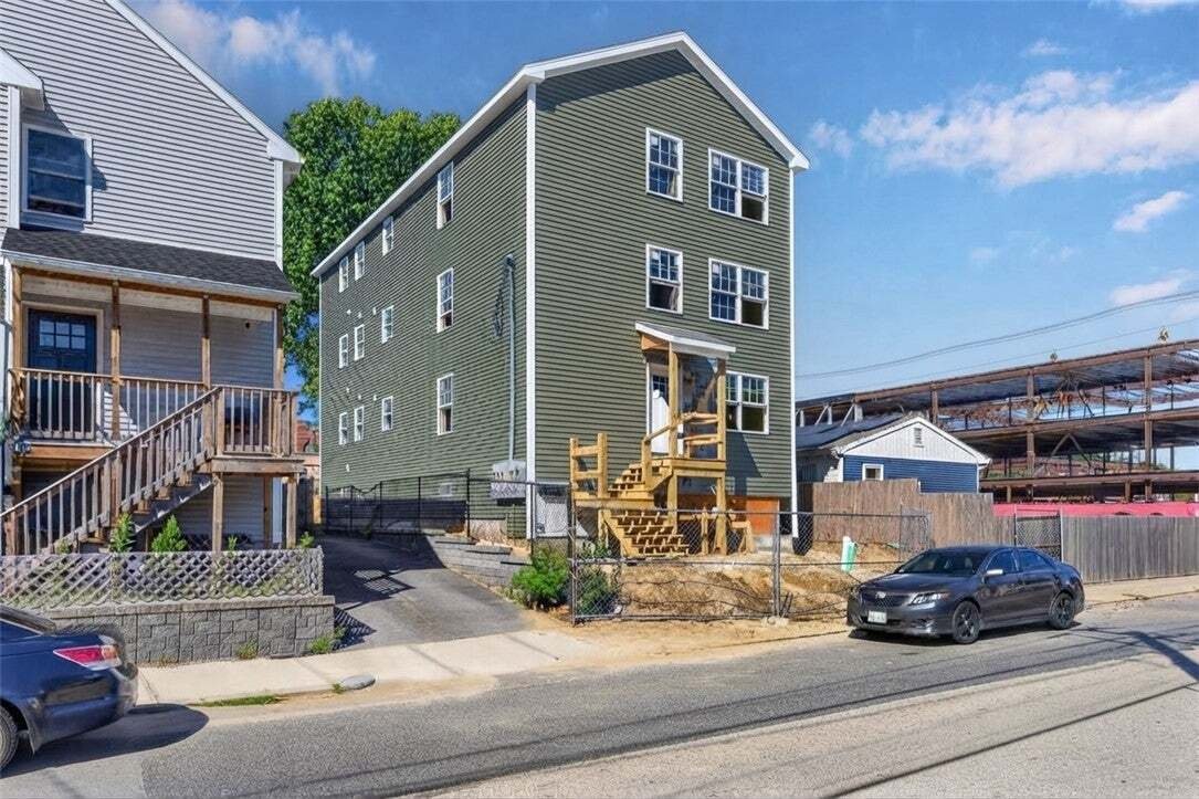 Otros en Cranston, Rhode Island, Estados Unidos 2 - 18773875