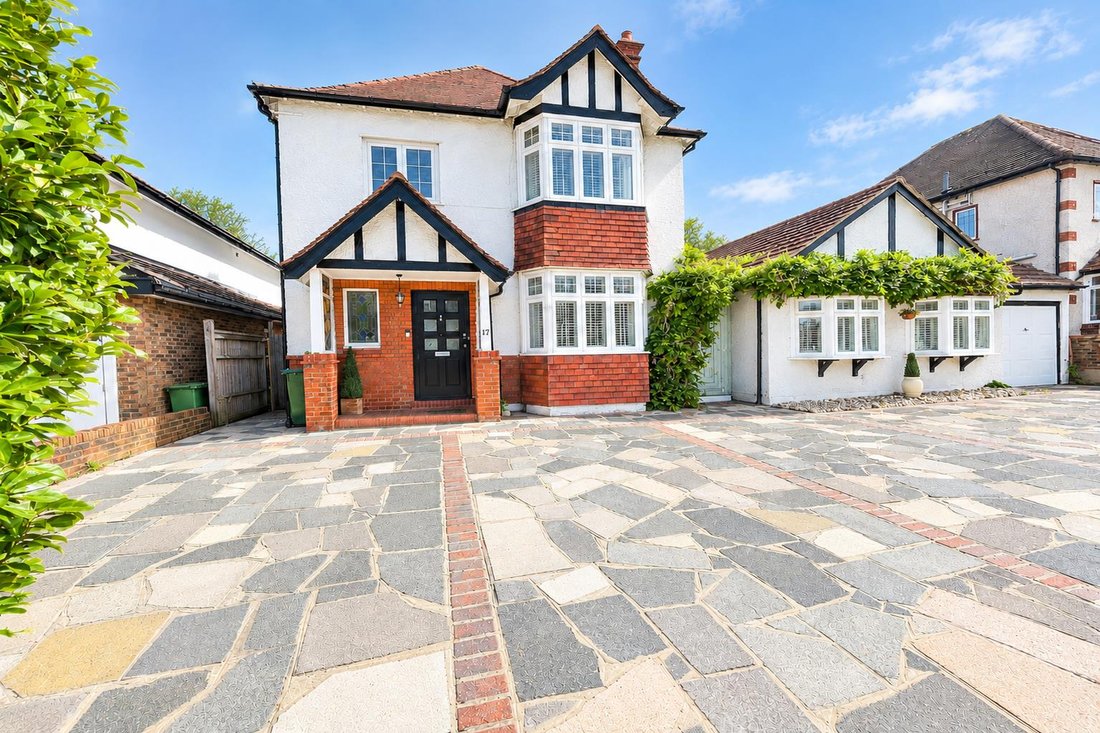 Haus in London Borough of Sutton, England 2 - 18952358