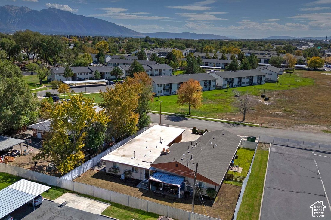 West Valley City, Utah, United States 4 - 18991248