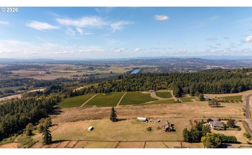 Land in Newberg, Oregon, United States 1