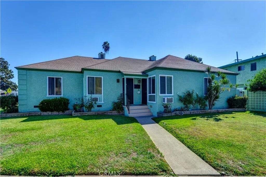 Monterey Park, California, United States 2 - 18990881