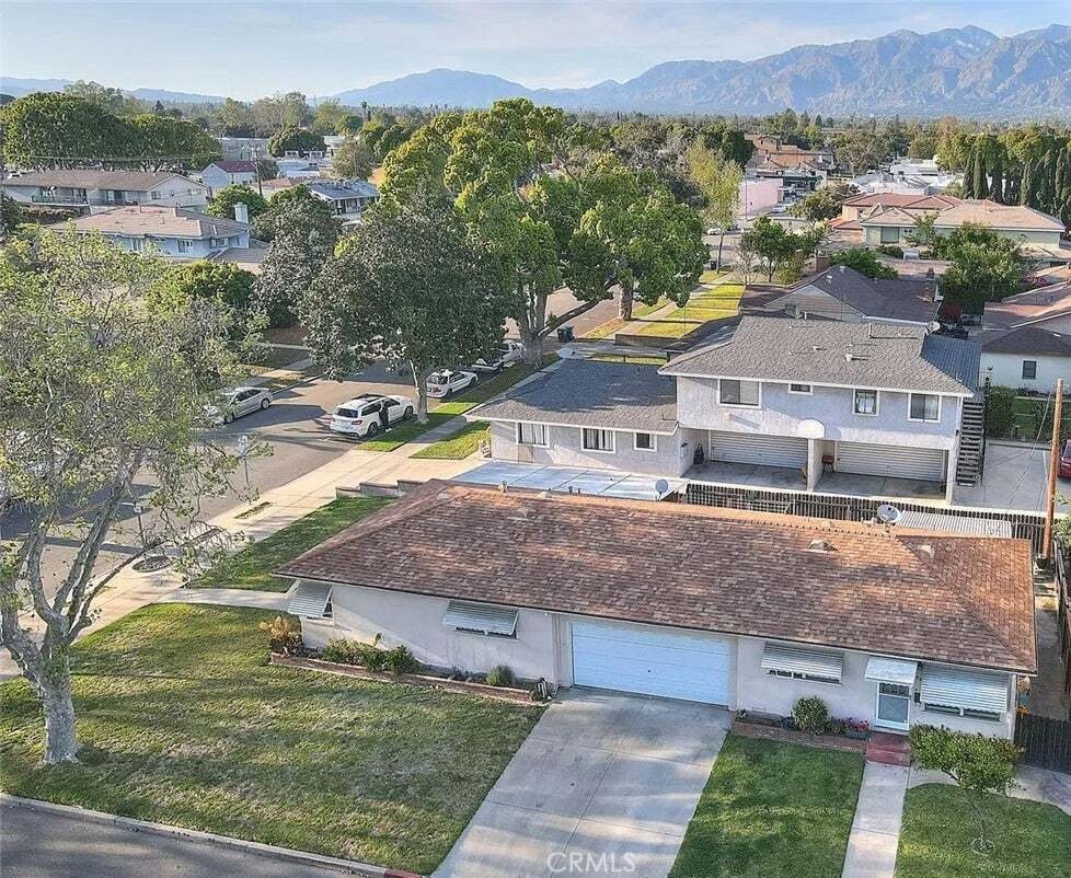 Temple City, California, United States 2 - 18990888