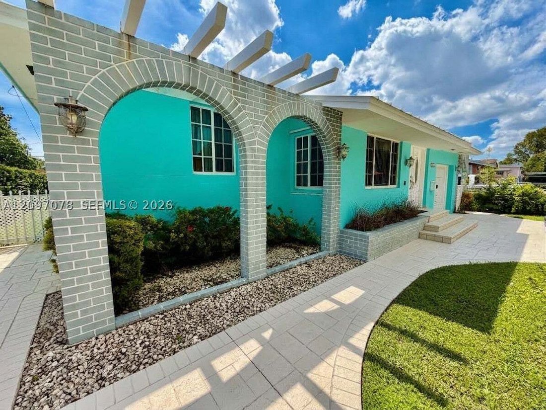 House in Coral Gables, Florida, United States 4 - 18991057