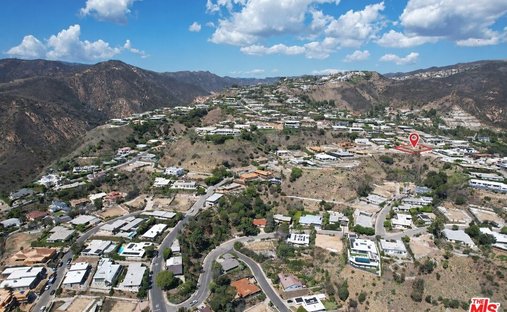 Land in Los Angeles, California, United States 1