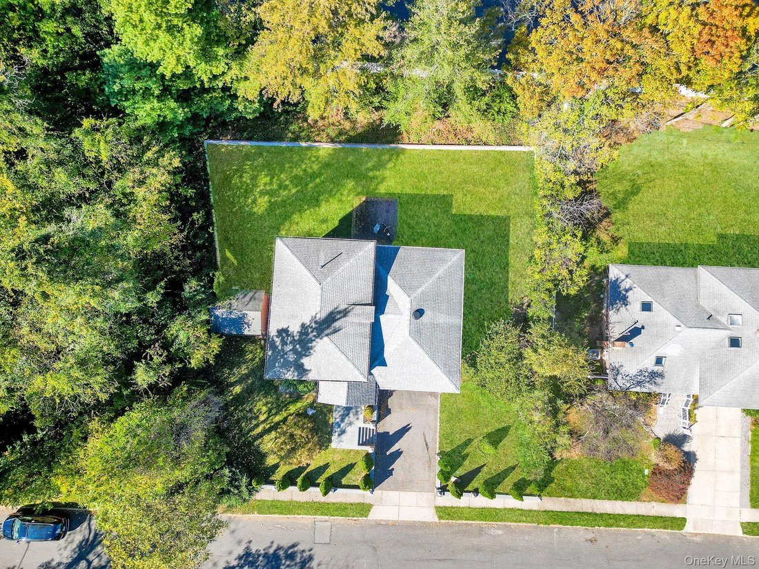 House in Jericho, New York, United States 4 - 18991289