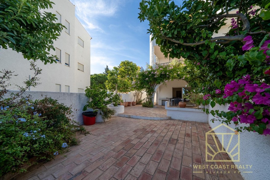 Apartment in Praia da Luz, Algarve, Portugal 1 - 18991307