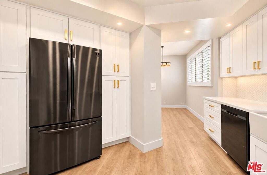 Condo in Los Angeles, California, United States 5 - 18990958