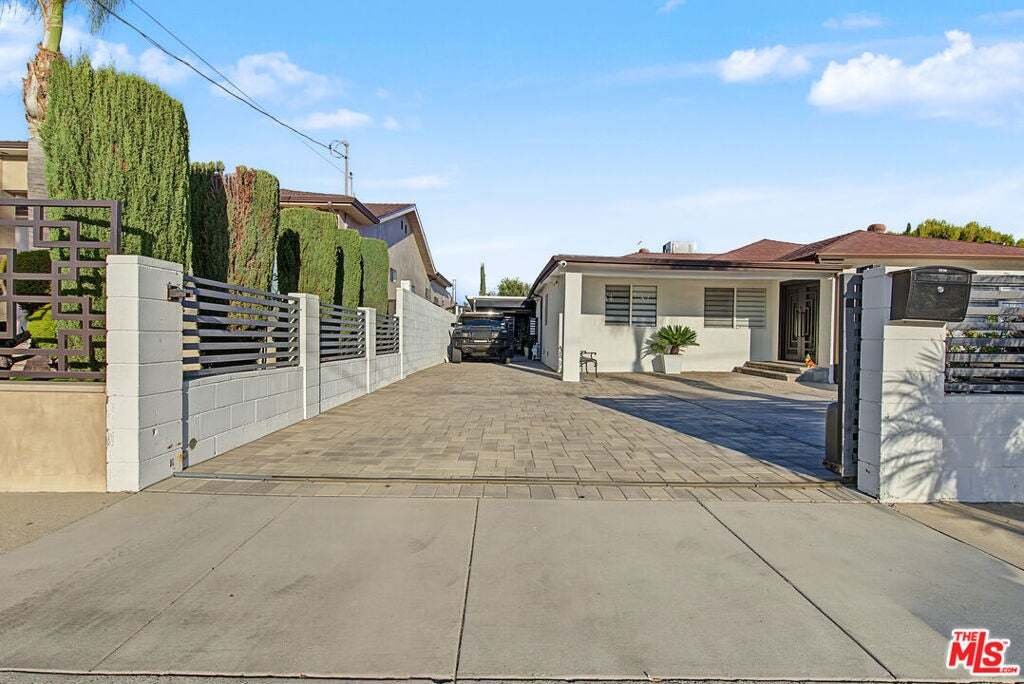 House in Los Angeles, California, United States 2 - 18990987