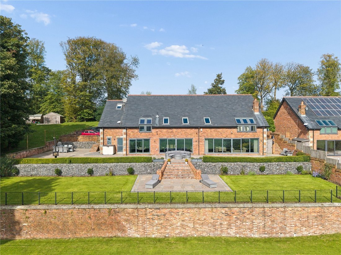 House in Mellor, England 2 - 18991315