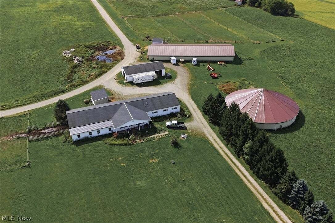 House in Sullivan, Ohio, United States 5 - 18991097