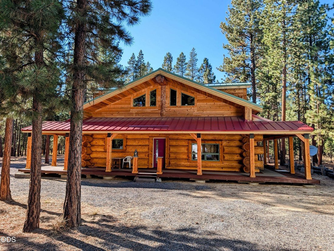 House in La Pine, Oregon, United States 1 - 18982413