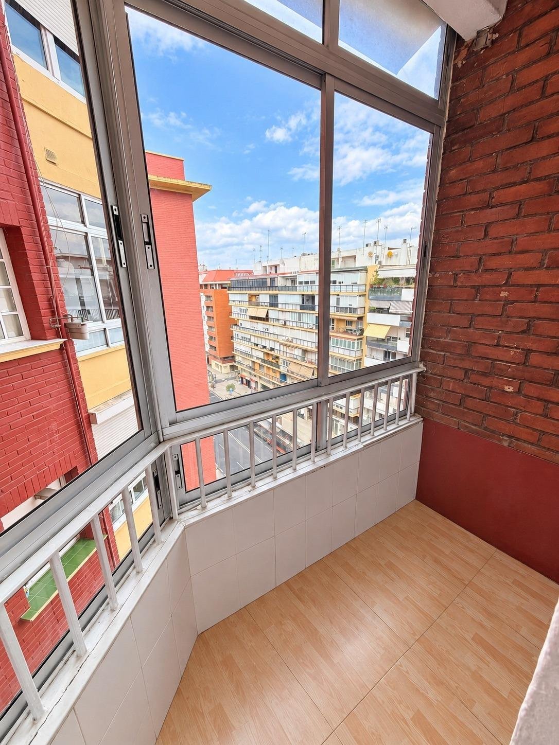 Apartment in Los Remedios, Seville, Spain 3 - 18991028