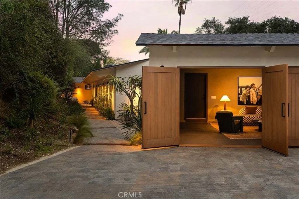 House in Los Angeles, California, United States 1 - 18990873