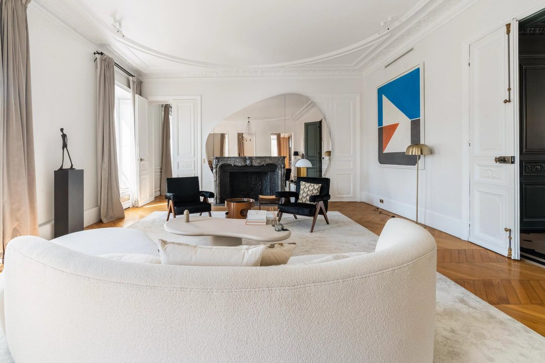 Apartment in Chaillot, Paris 16e Arrondissement, Paris 5 - 18991640