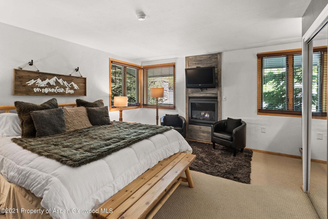 Condo in Aspen, Colorado, United States 3 - 18991459